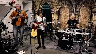 Eli plays Something's Always Wrong by Toad the Wet Sprocket
