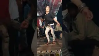 Shaadi number van dance