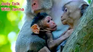 Newborn baby Jody talk lull to poor baby Janna first day, Janna look so sad cuz her mom Jane no care