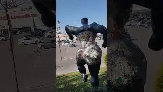 вместо фабрики магазин#обзор #Алматы #прогулка #видио #статуи #интересно #гран парк