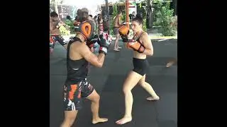 Vero Nika and Lena Nocker boxing sparring