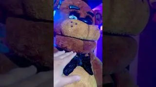 Freddy attempts to bite my hand off [Freddy 2.0 Testing] (ft. 
