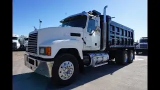 2013 MACK PINNACLE CHU613
