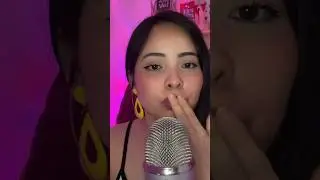Asmr kiss