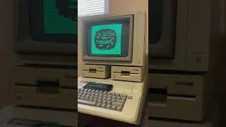 Retro Computer ASMR: Loading Tetris from an iPhone via the apple//e tape input 