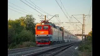 Электровоз ЧС7-104 с пассажирским поездом 138 Москва-Оренбург