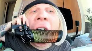 -УШИ ОТ ПЛОХОГО ПАРНЯ