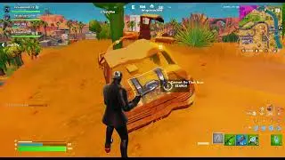 Playing Fortnite Reload looking for Mythics and Exotics! (I found some of the best weapons!)