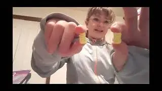 Opening an LOL suprise doll!!