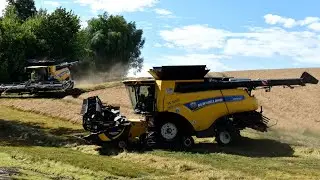 2x New Holland CR10.90 REVELATION