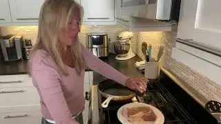 ABSOLUTE BEST METHOD FOR COOKING STEAKS *  INCREDIBLE SEAR on this CAST IRON RIBEYE Technique