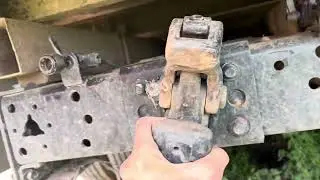 Снимаем старый фаркоп и на свалку его, и ставим рокенгери и кайфуем от езды😎