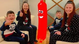 Challenge Silly Sausage - Den and Mom vs Twins