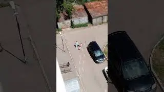 идут мои девочки домой .