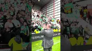🎶 ANGE POSTECOGLOU - The Manager taking it all in! Back to Back Champions 