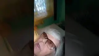Делаем салатик, с помидоркой и капустой