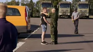 Preben hjælper unge drenge med omsorg og militærdisciplin - DR Nyheder
