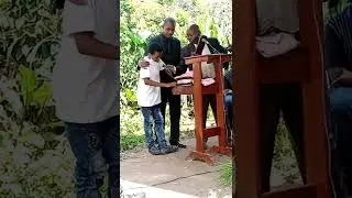 Témoignage à vous faire pleurer sur fr Bernard Katamba par son petit fils.