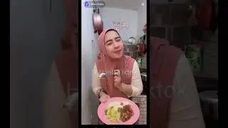 Miku Shita live sambil masak