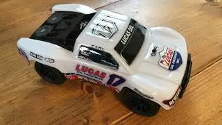 SC28 Team Associated - RC Running and Review