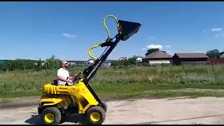 Мини погрузчик Helper.pro с телескопической стрелой