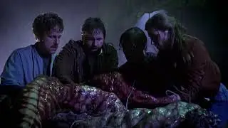 Жуткие Теории | ОТКУДА ВЗЯЛСЯ КЛОУН ПЕННИВАЙЗ И ЗАЧЕМ ЕМУ ДЕТИ