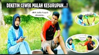 PRANK CALL WITH ROMANTIC BOYFRIEND IN FRONT OF A GIRL SUDDENLY SEE A STRANGE CREATURE‼️