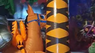A Closer Look | Two inflatable Palm Trees