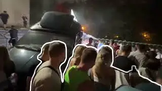 Дружественная атмосфера, качественная музыка и культовые ребра!