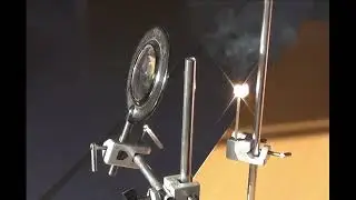 Brennpunkt - Sammellinse als Brennglas - Optik - Demonstrationsversuch