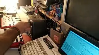 Drum and bass test Amiga1200 + Pistorm32Lite + Octamed Sound Studio + Akai Mk2 + Renoise