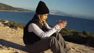 LA PERLITA - A Dos Amigos ft. MARÍA MENA (Videoclip Oficial) #LosChichos #Cover