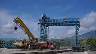GANTRY STOCK GIRDER JEMBATAN BAJA