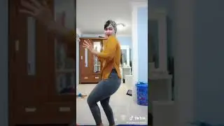 TIKTOK 2020 TERBARU - TANTE CANTIK MONTOK BANGET