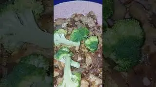 Stir Fry Broccoli with Mekus mekus😁by Christine Blogger