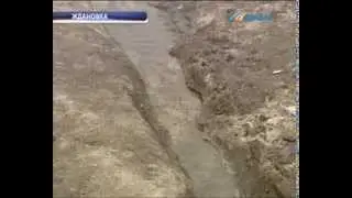 Город в Донецкой области залило фекалиями: на улицах - вонь, а в колодцах - гнилая вода