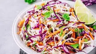 Салат из капусты. Салат Коул слоу Coleslaw