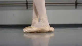 Senior Ballerina Inspires Others After 7 Decades of Dancing