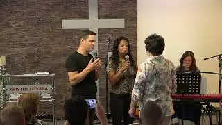 "Patiesa Kristus pazemība atnes Dieva godību" Mark and Sharmila Anderson