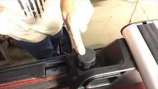 How to Remove and Install Hummer H2 Roof Crossbar