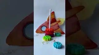 Пирамидка шестеренки для малышей