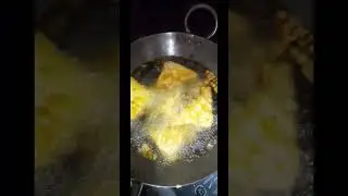 ब्रेड पकौड़ा - Bread Pakora Recipe In Hindi - Aloo Bread Pakoda - Quick & Easy Snack Recipe