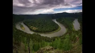 По  реке  Мана