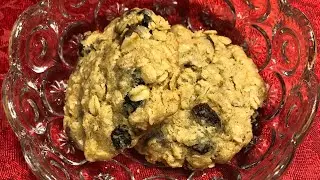 Oatmeal Raisin Chocolate Chip Cookies With Your Host Habitat Woman #habitatwoman #cooking #baking