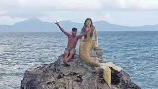 Tourist Caught A Moment That Can't Go Unnoticed