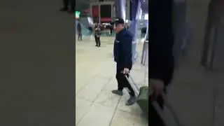 Tian Ye in airport after fight with Xu Xiaodong