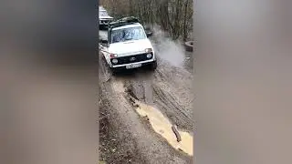 Небольшая вылазка на нивах. Проверяю новую резину|