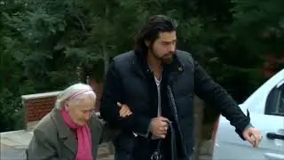 Arka Sokaklar - Murat, Zeynep'in Doğum Gününü Bakım Evinde Kutlar! 238. Bölüm