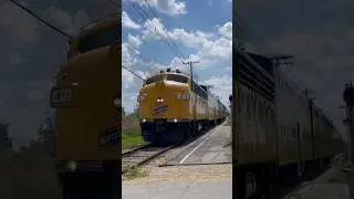 CNW #411 blowing both horns SAME TIME | IRM CNW Weekend