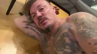 СЕРГЕЙ СИМОНОВ =СОМ ЗАЛЕГ ПОД КОРЯГУ=